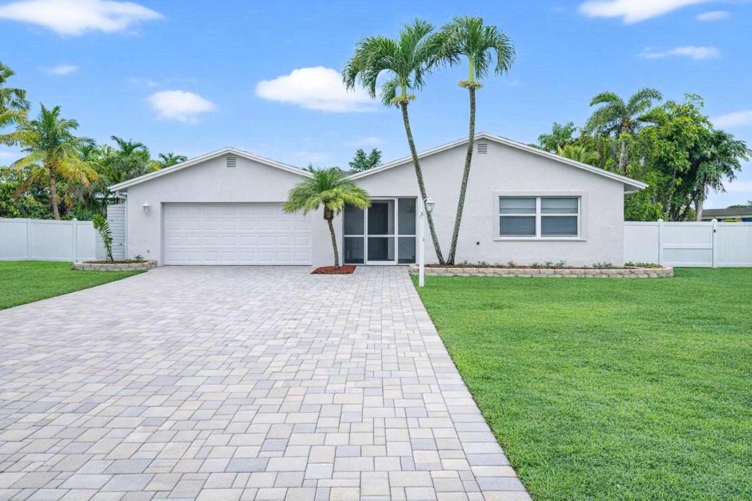 SANDALFOOT COVE SEC 11 - Residential