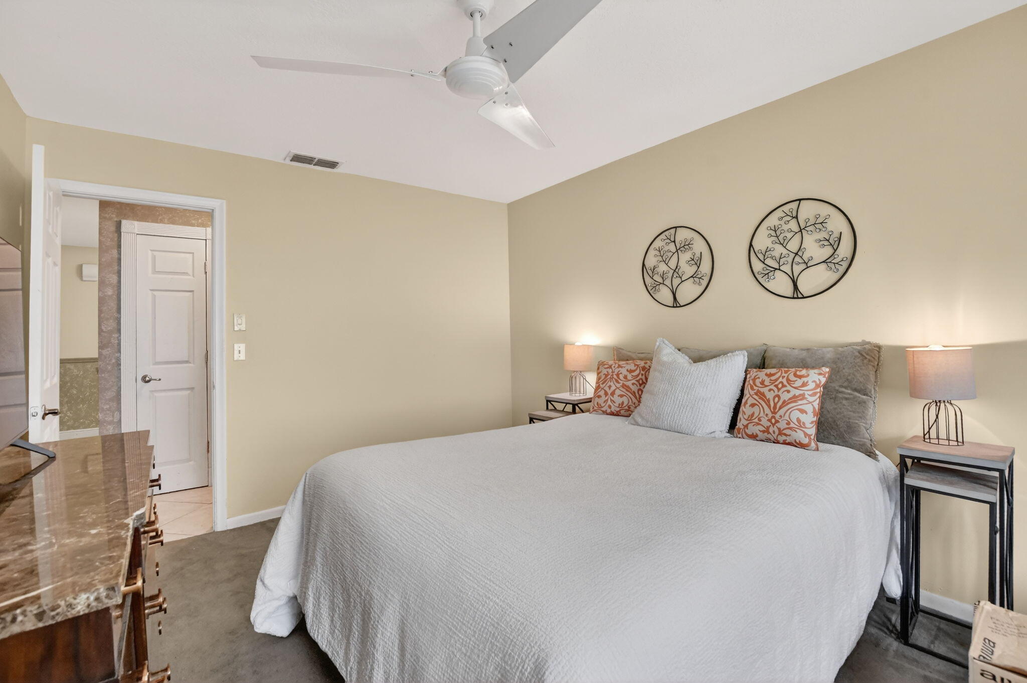 SANDALFOOT COVE SEC 11 - Residential