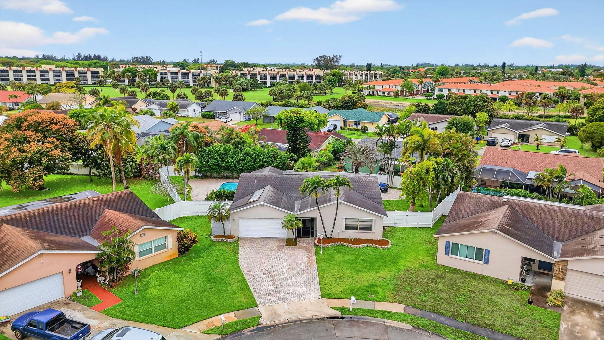 SANDALFOOT COVE SEC 11 - Residential