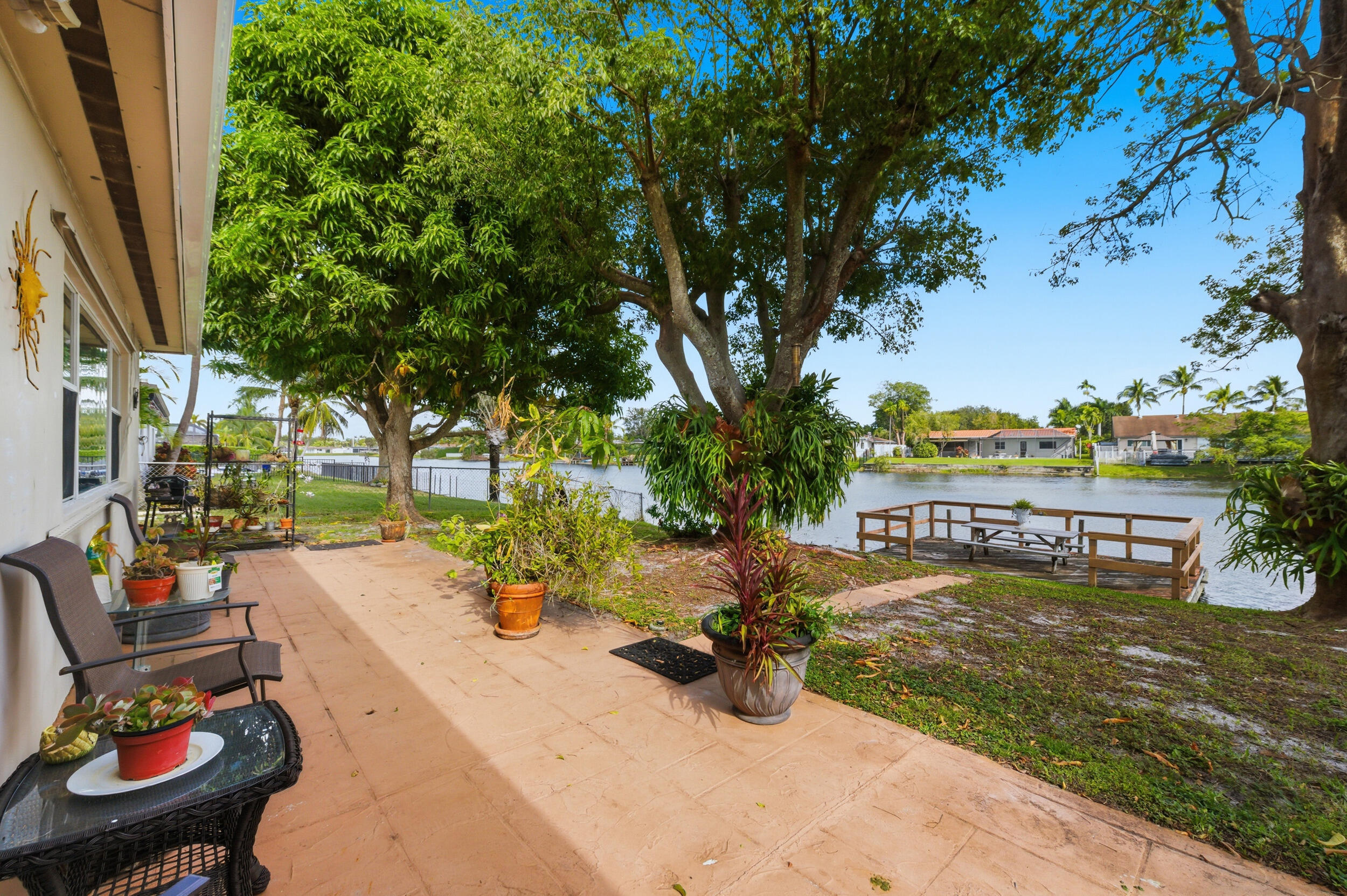 PEMBROKE LAKES SEC THREE - Residential