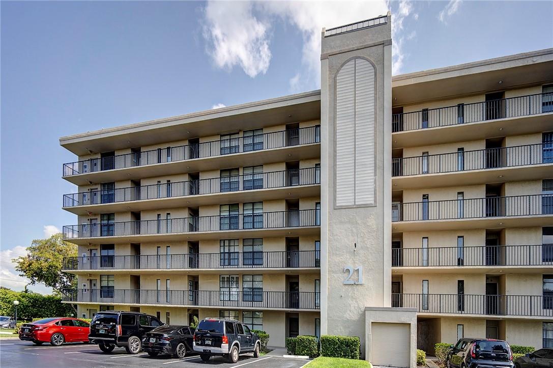 Boca Bayou - Residential