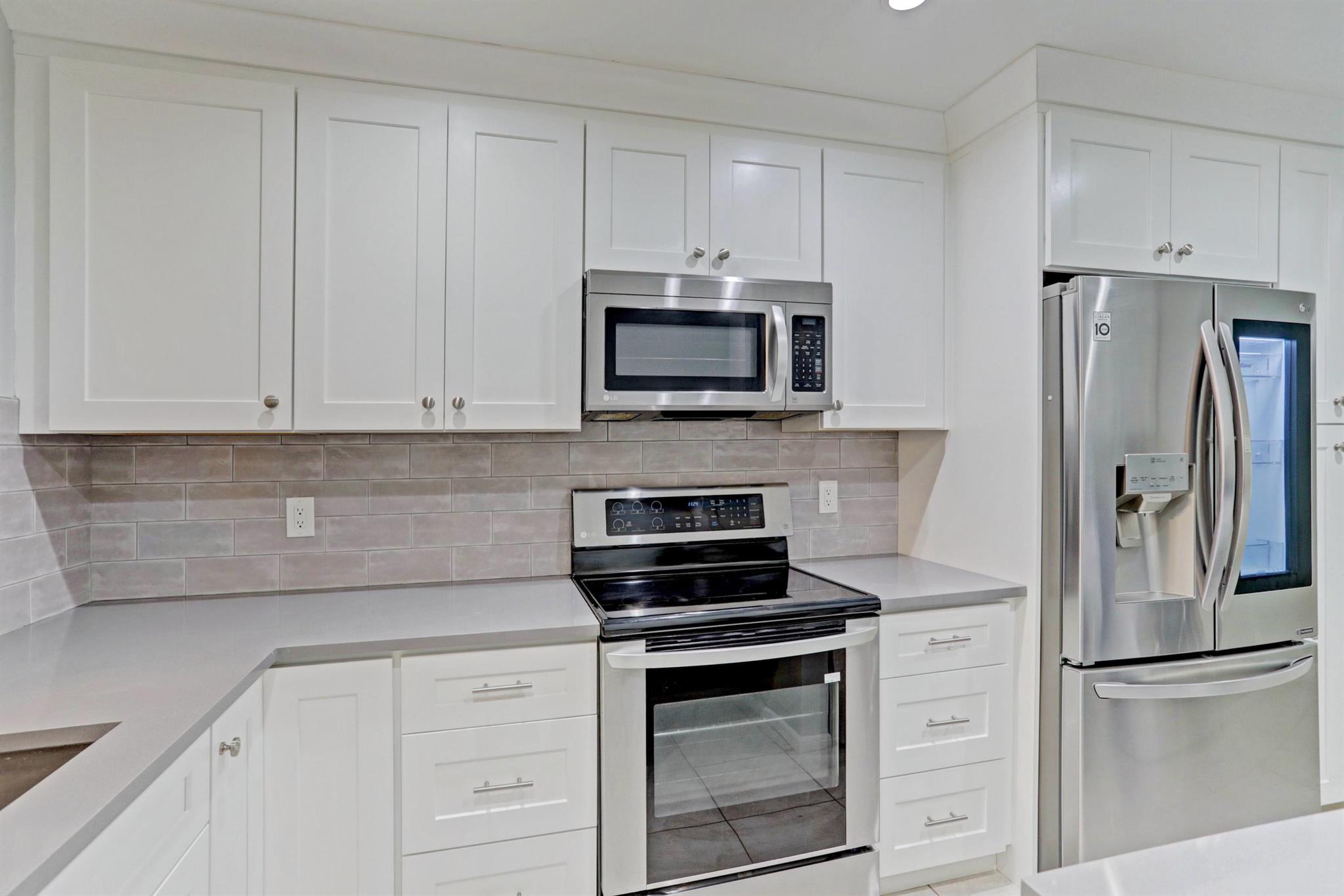 DELRAY OAKS CONDO - Residential