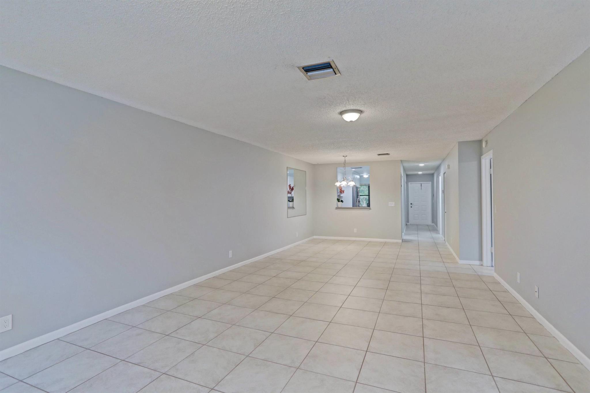 DELRAY OAKS CONDO - Residential