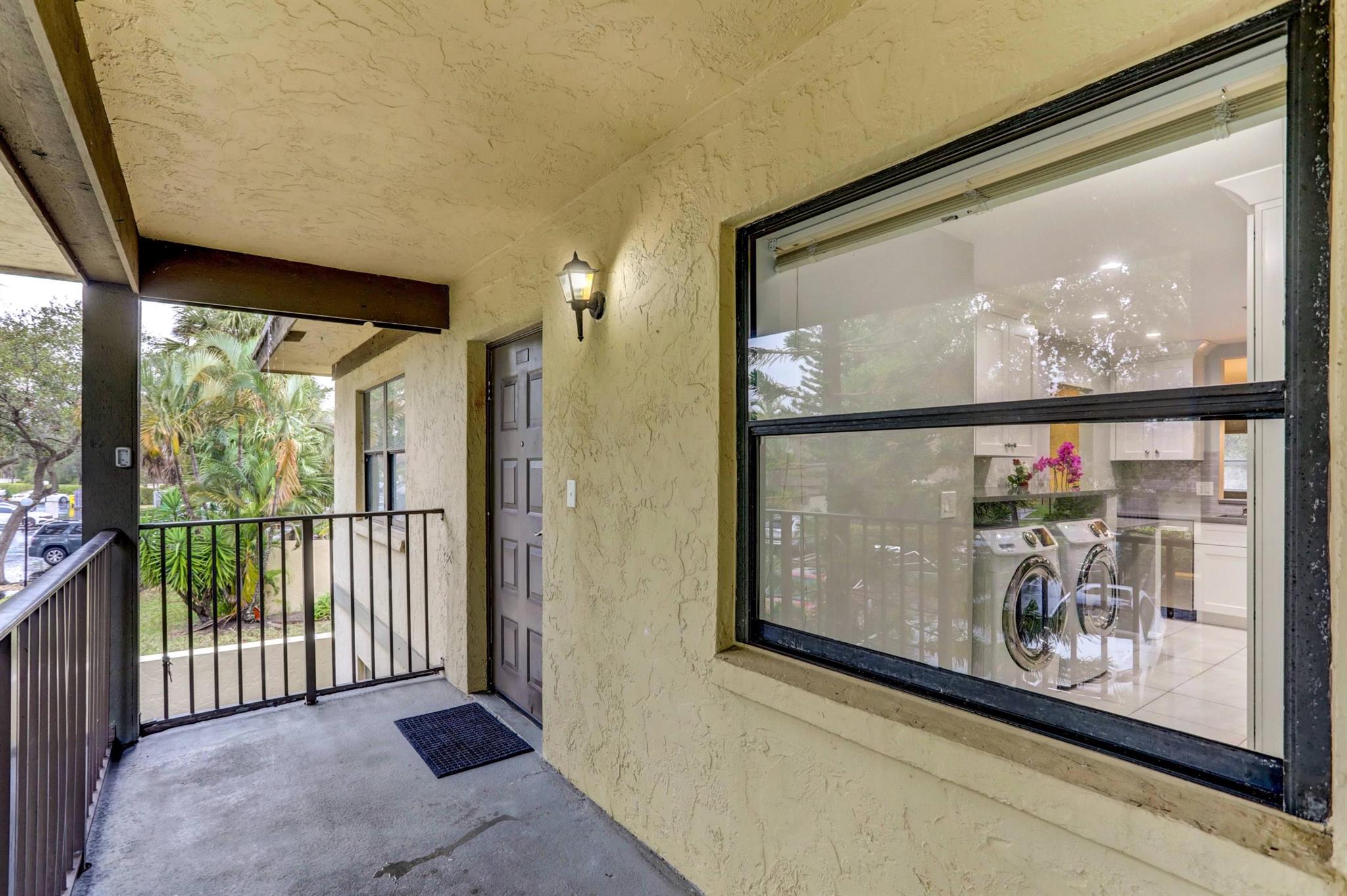 DELRAY OAKS CONDO - Residential