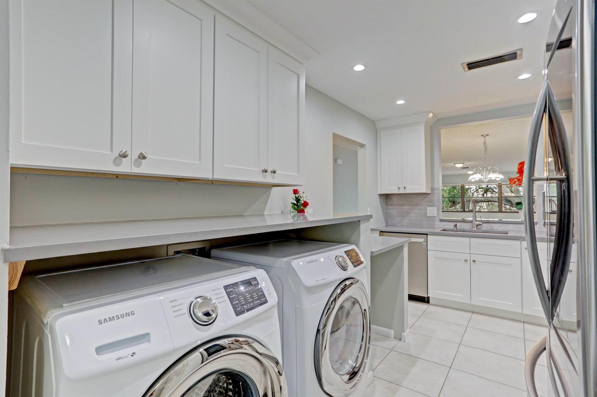 DELRAY OAKS CONDO - Residential