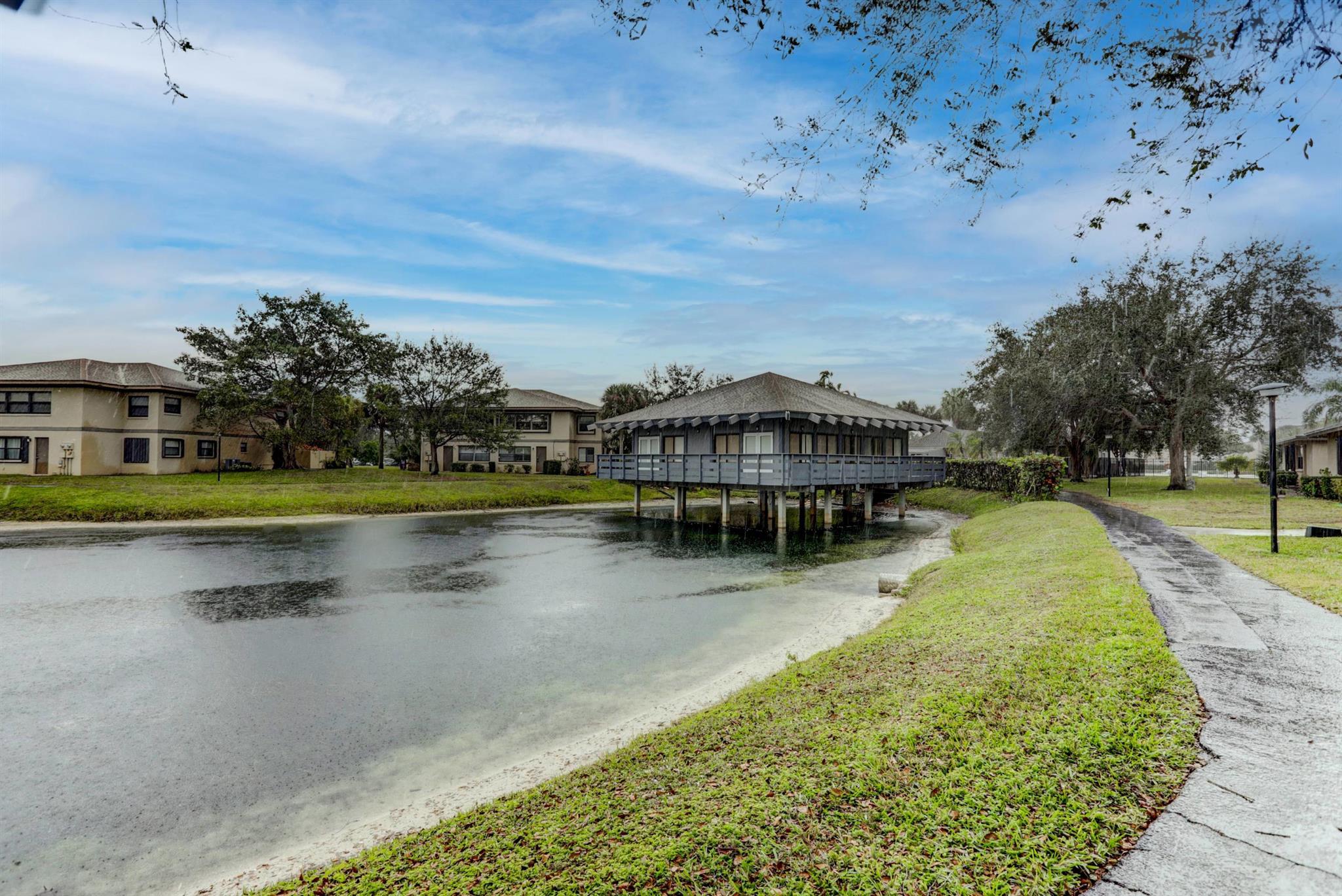 DELRAY OAKS CONDO - Residential
