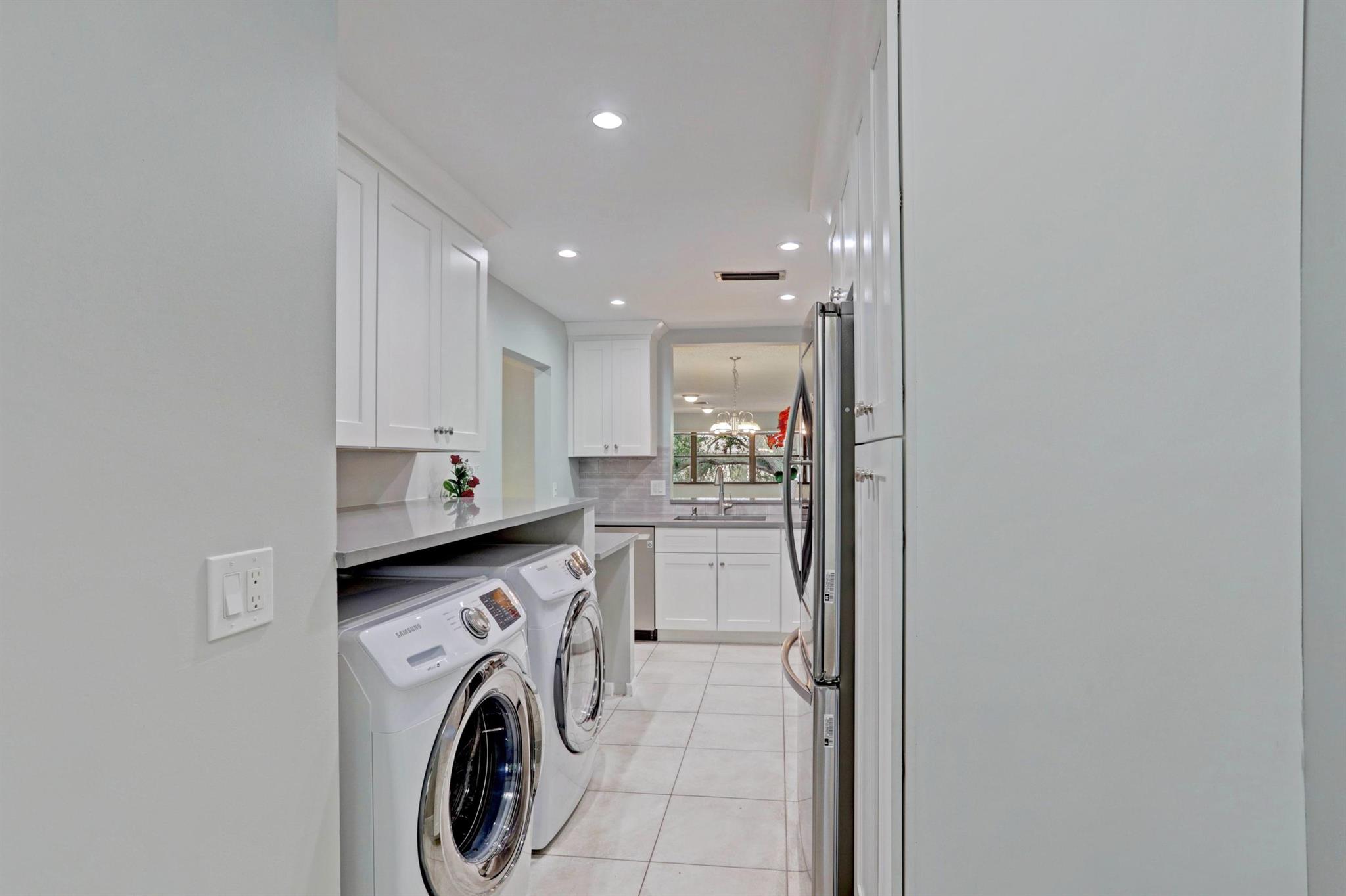 DELRAY OAKS CONDO - Residential