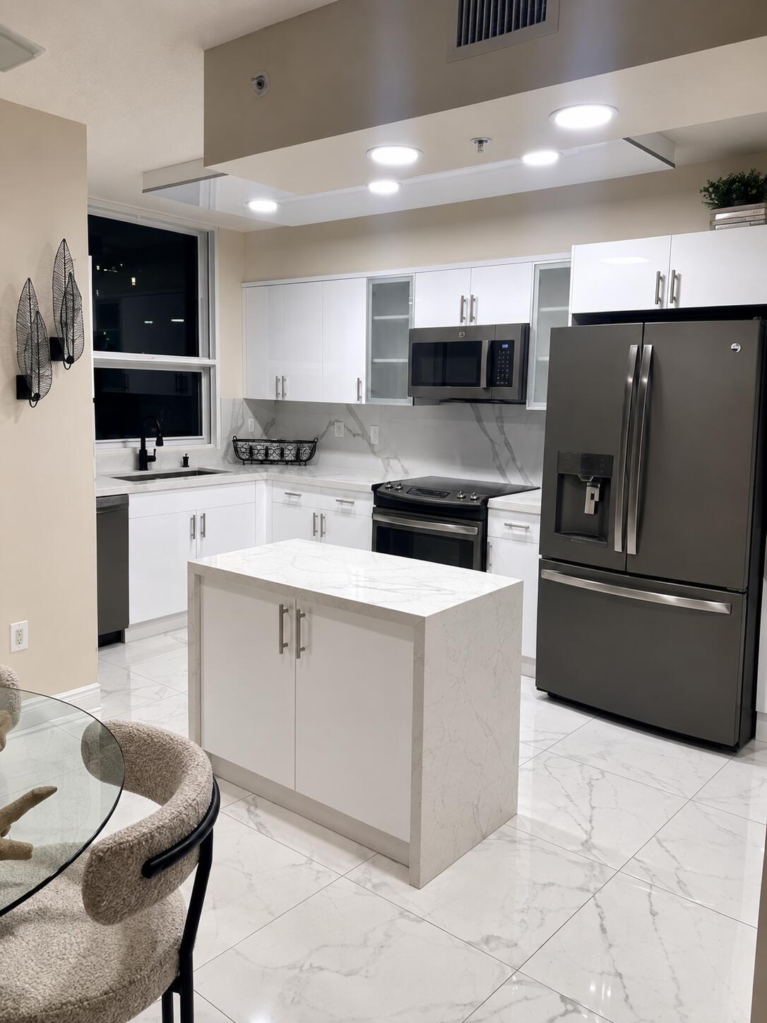 610 W LAS OLAS Boulevard 517N