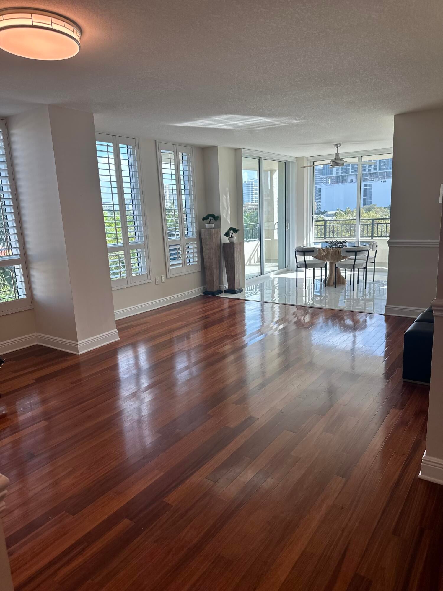 610 W LAS OLAS Boulevard 517N