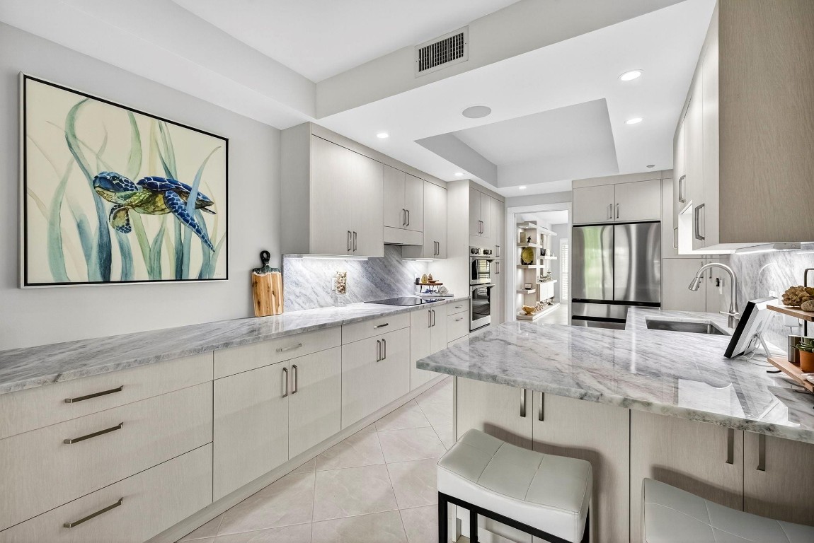 MEDITERRANEA CONDO - Residential