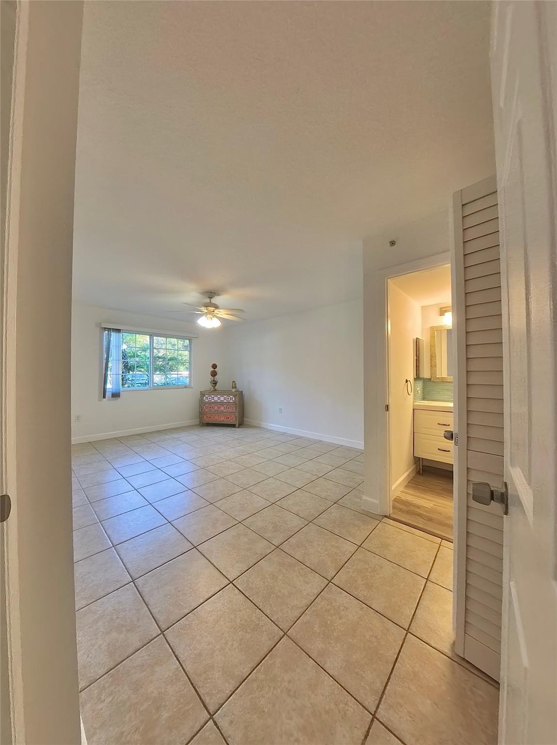 Evergreen Lakes Condo - Residential Lease