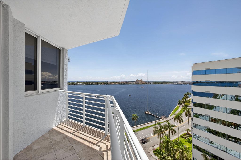 Photo of 1551 N Flagler 1217 Drive #1217, West Palm Beach, FL 33401 (MLS # R11143925)