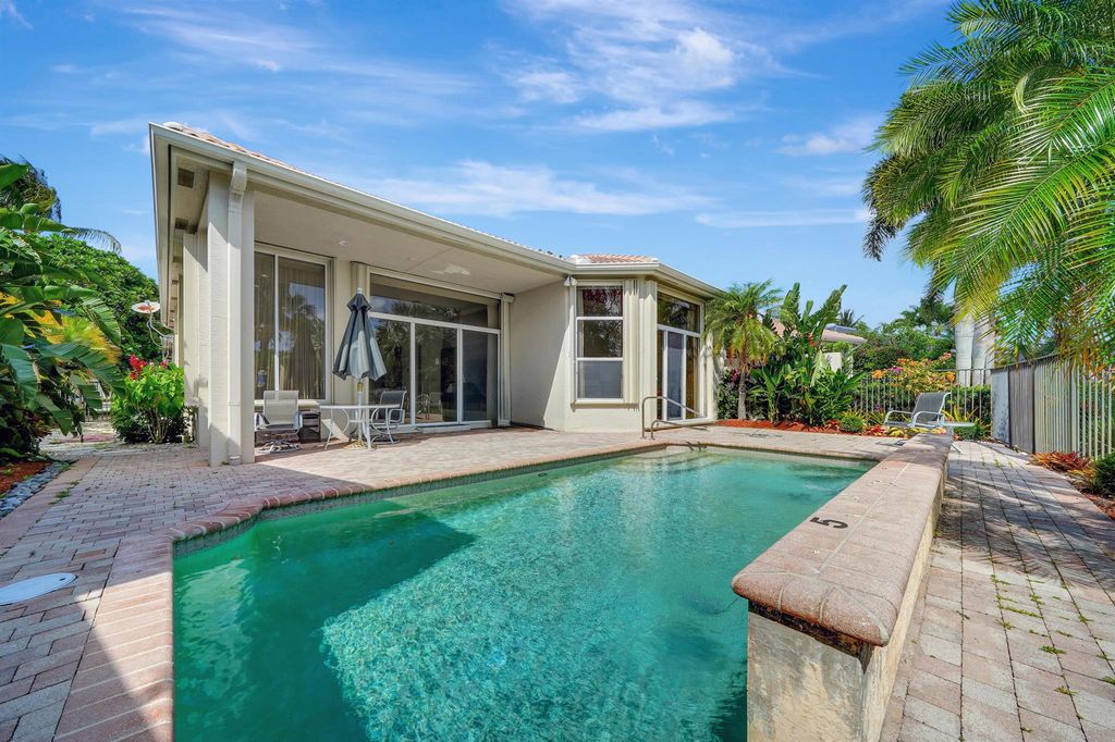 Photo of 7832 Trieste Place, Delray Beach, FL 33446 (MLS # R10985351)