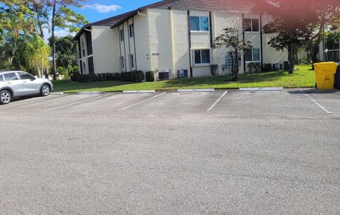 3530 Lazy Pine Way D-1 Greenacres FL 33463