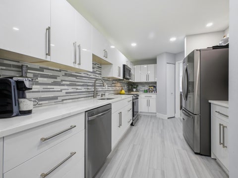 Tiny photo for 20539 Linksview Way, Boca Raton, FL 33434 (MLS # B26036354)