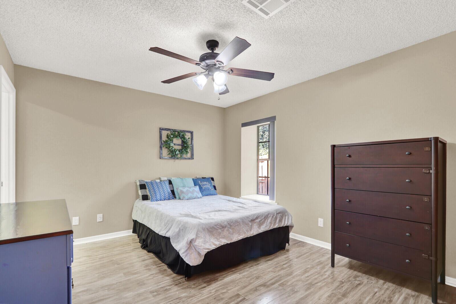 VERO BEACH HIGHLANDS UNIT - Residential