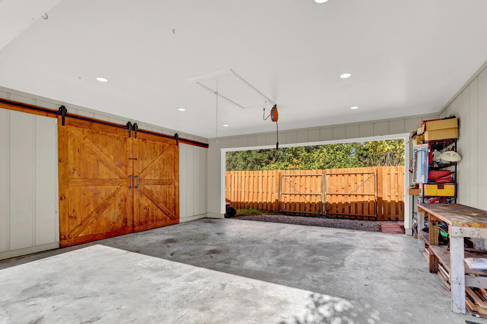 VERO BEACH HIGHLANDS UNIT - Residential