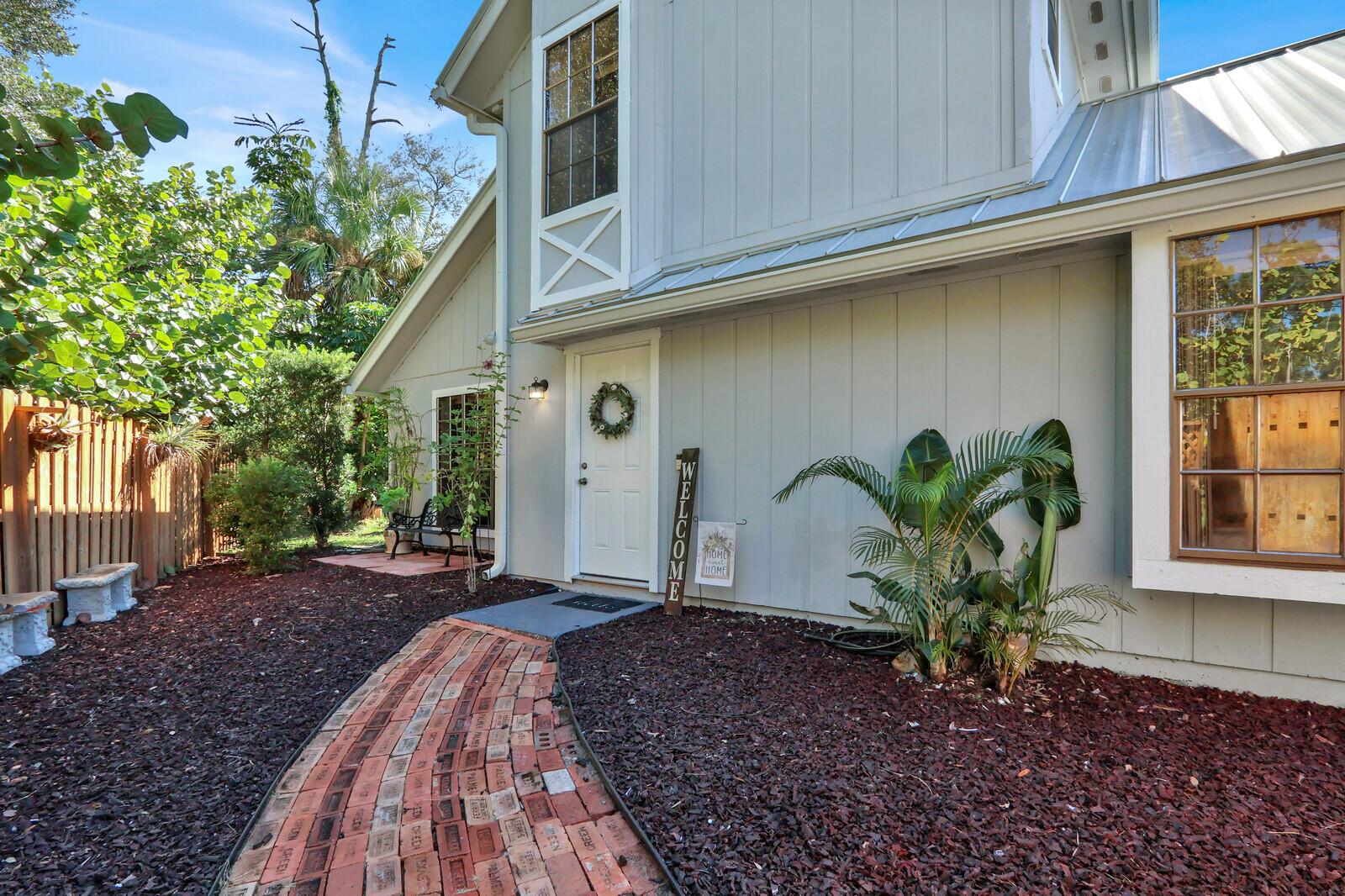 VERO BEACH HIGHLANDS UNIT - Residential