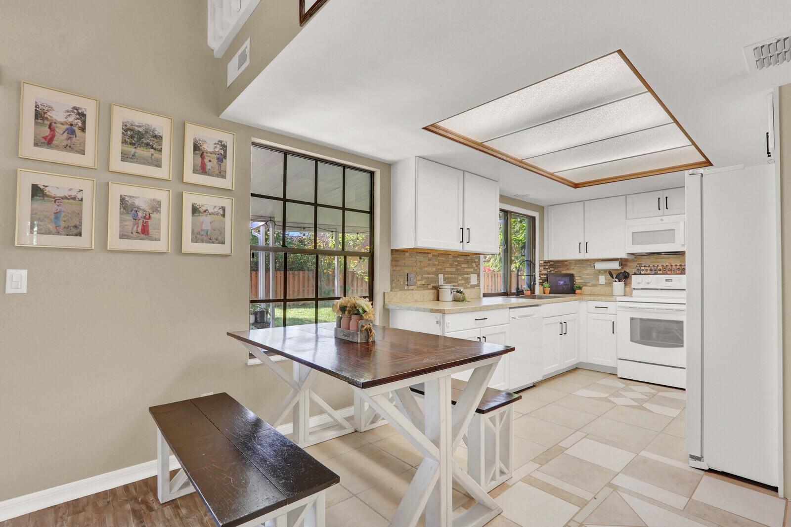 VERO BEACH HIGHLANDS UNIT - Residential