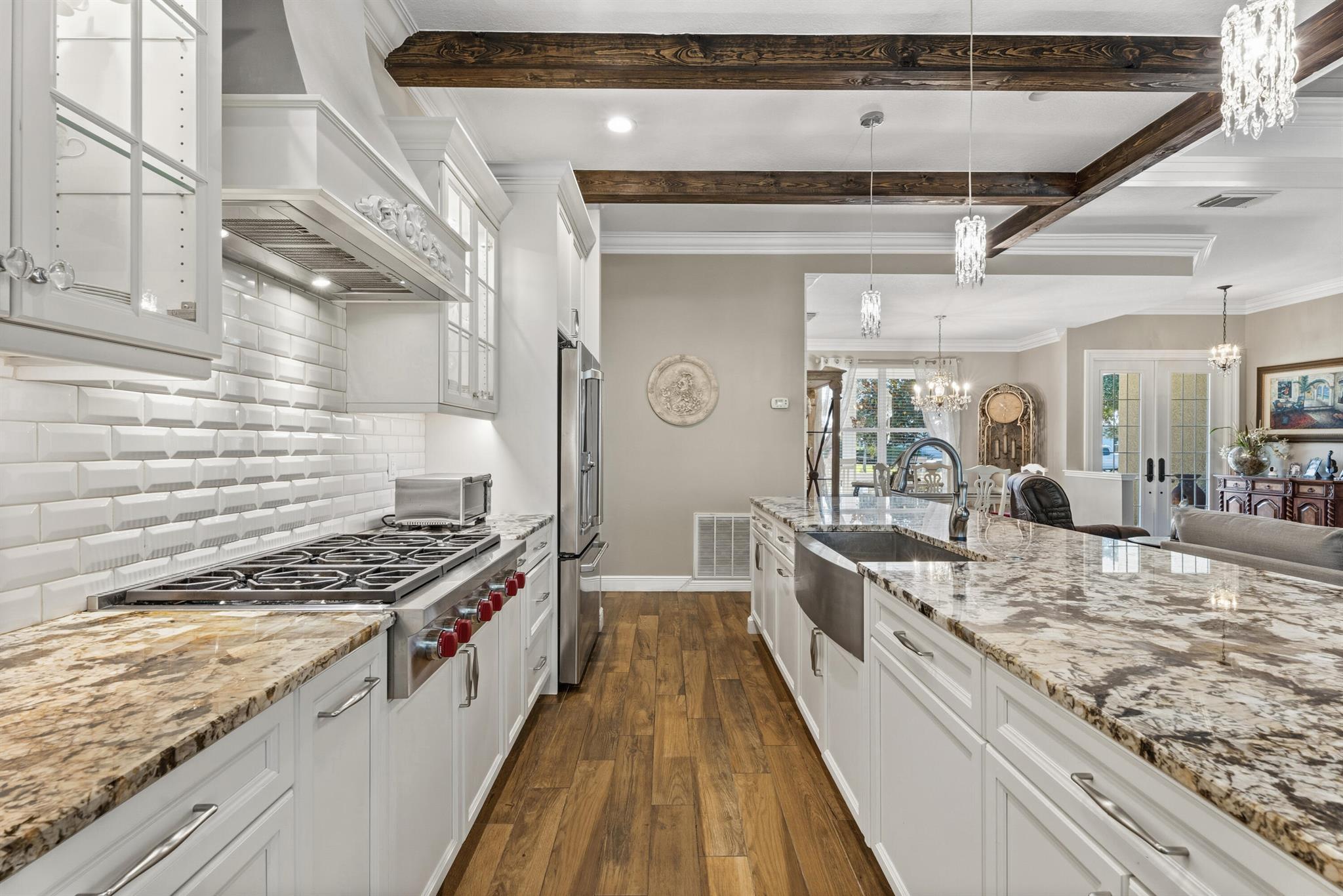 8868 SW Fishermans Wharf Drive