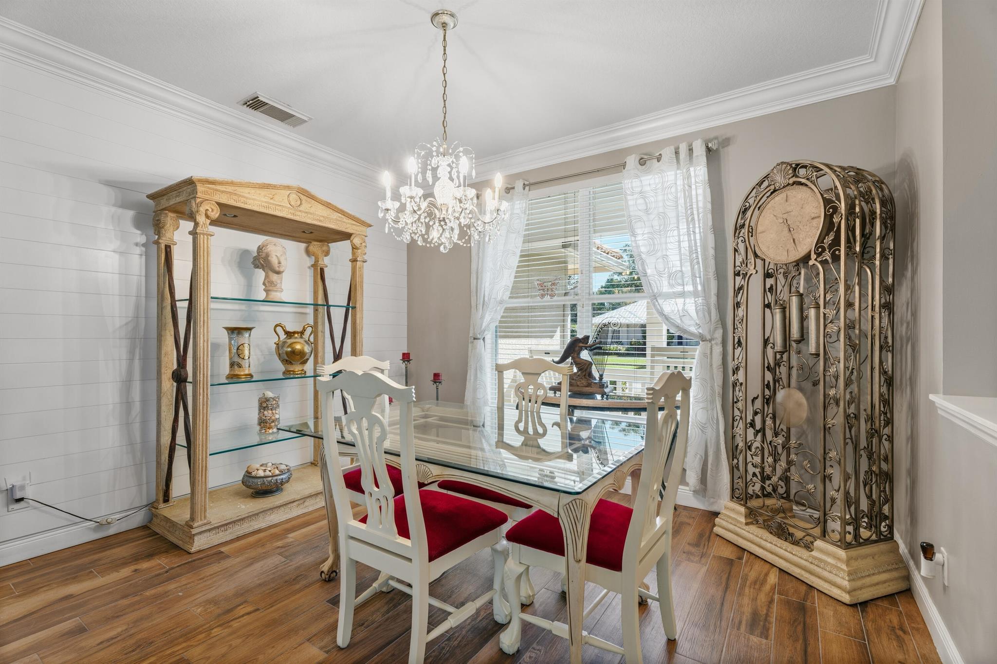 8868 SW Fishermans Wharf Drive