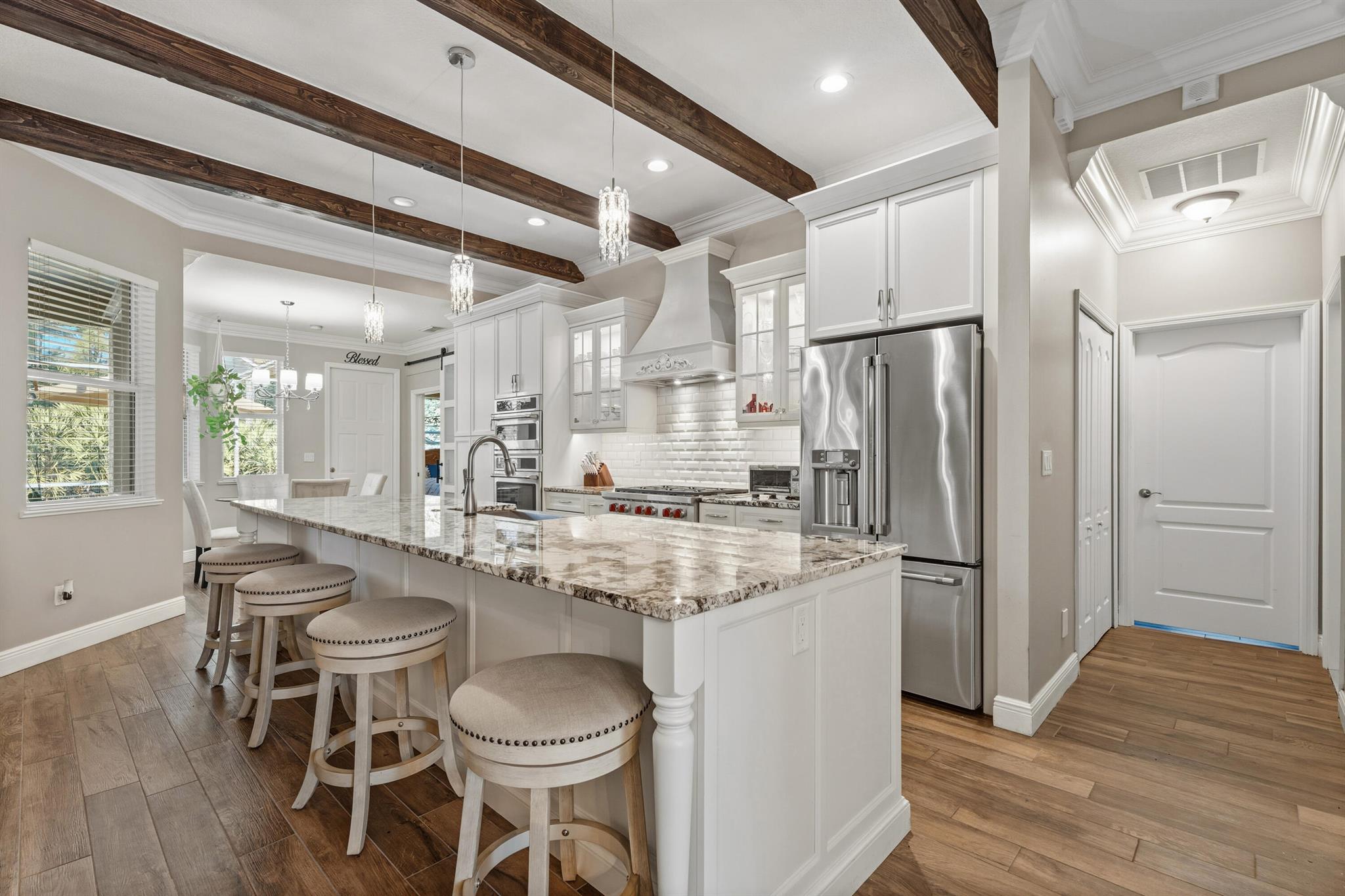 8868 SW Fishermans Wharf Drive