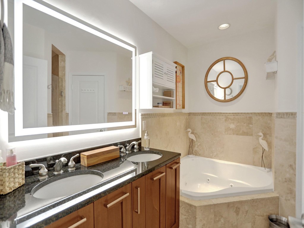 Bayview Townhomes at CR - Residential