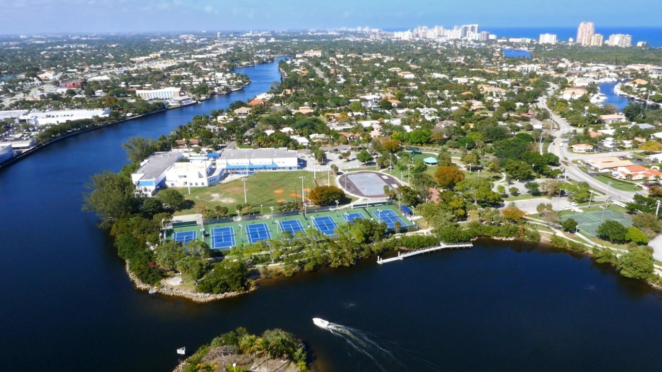 Bayview Townhomes at CR - Residential