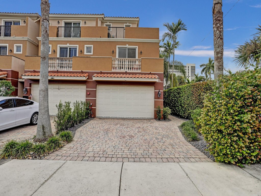 Bayview Townhomes at CR - Residential