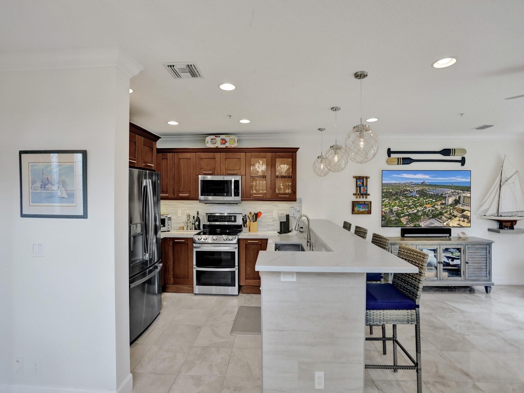 Bayview Townhomes at CR - Residential