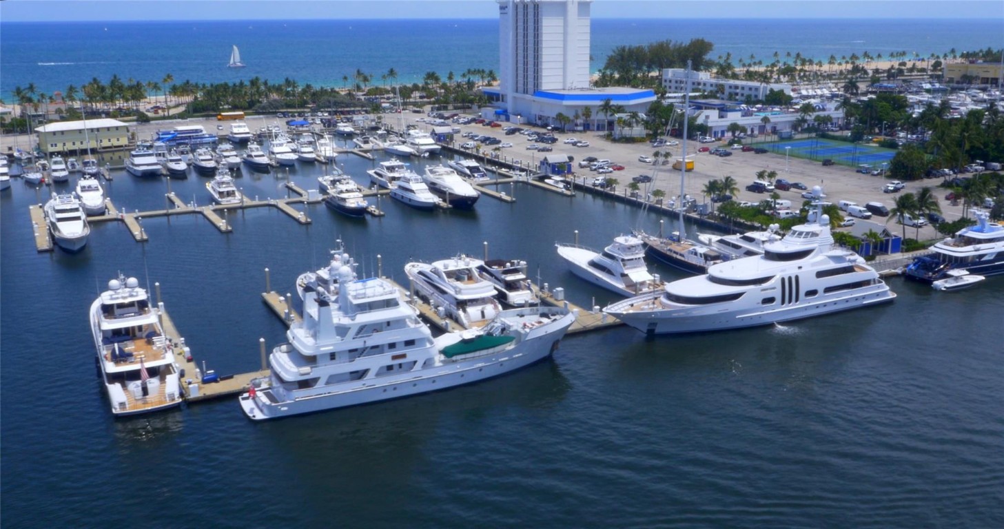 Bayview Townhomes at CR - Residential