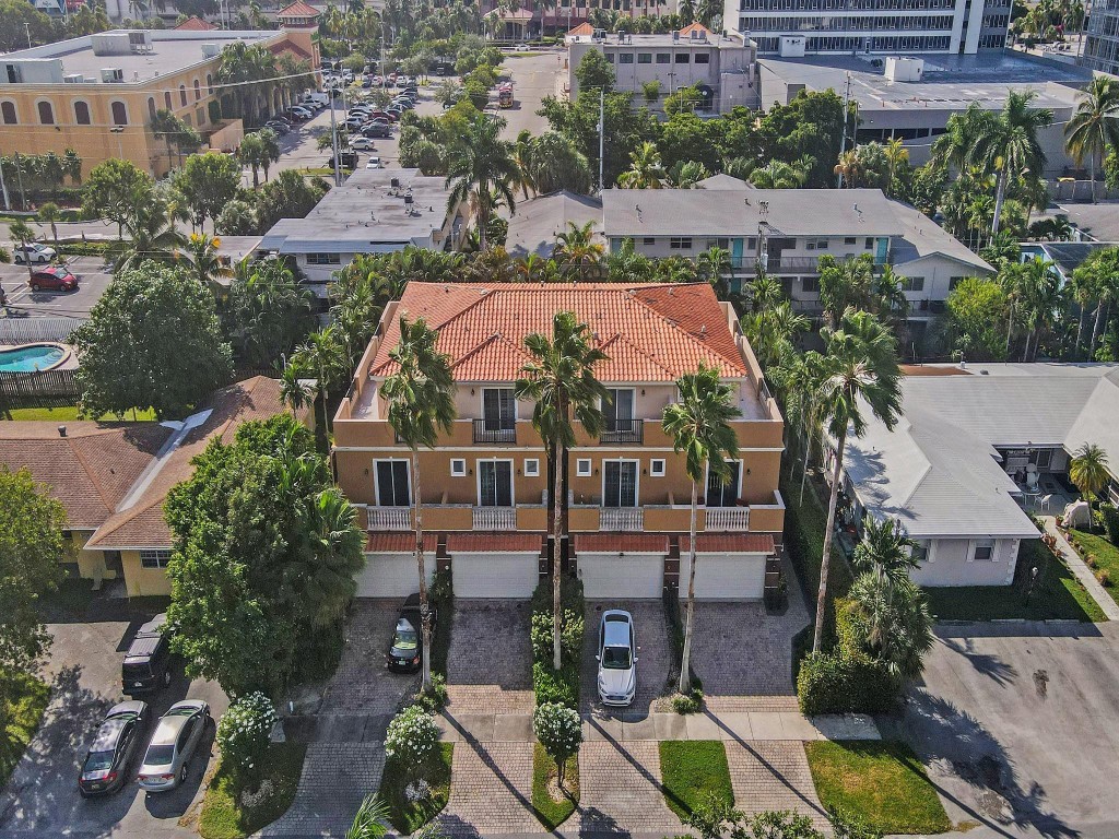 Bayview Townhomes at CR - Residential