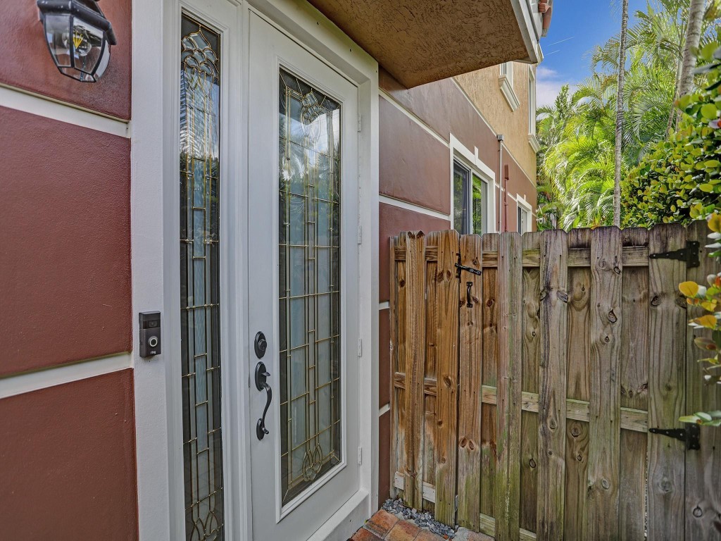 Bayview Townhomes at CR - Residential