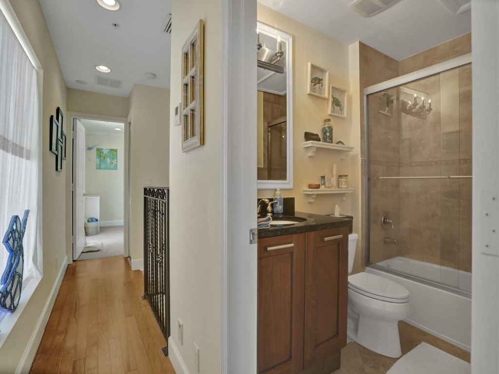 Bayview Townhomes at CR - Residential