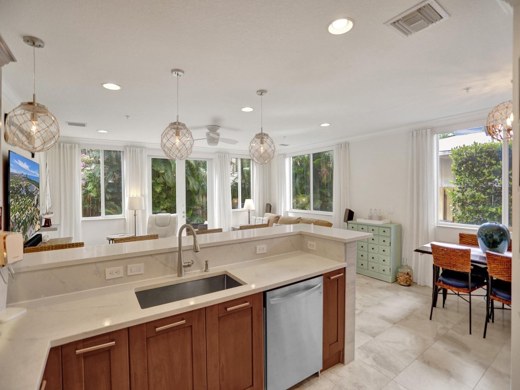 Bayview Townhomes at CR - Residential