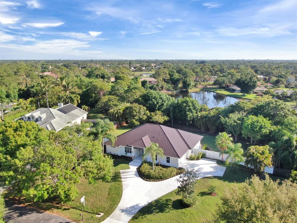 Photo of 4965 SW Lake Grove Circle, Palm City, FL 34990 (MLS # R10694613)