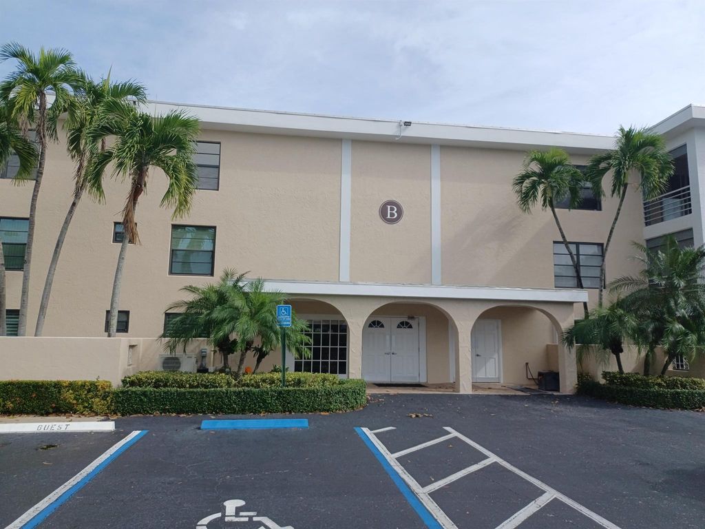 Photo of 300 N Highway A1a #209b, Jupiter, FL 33477 (MLS # R10850156)