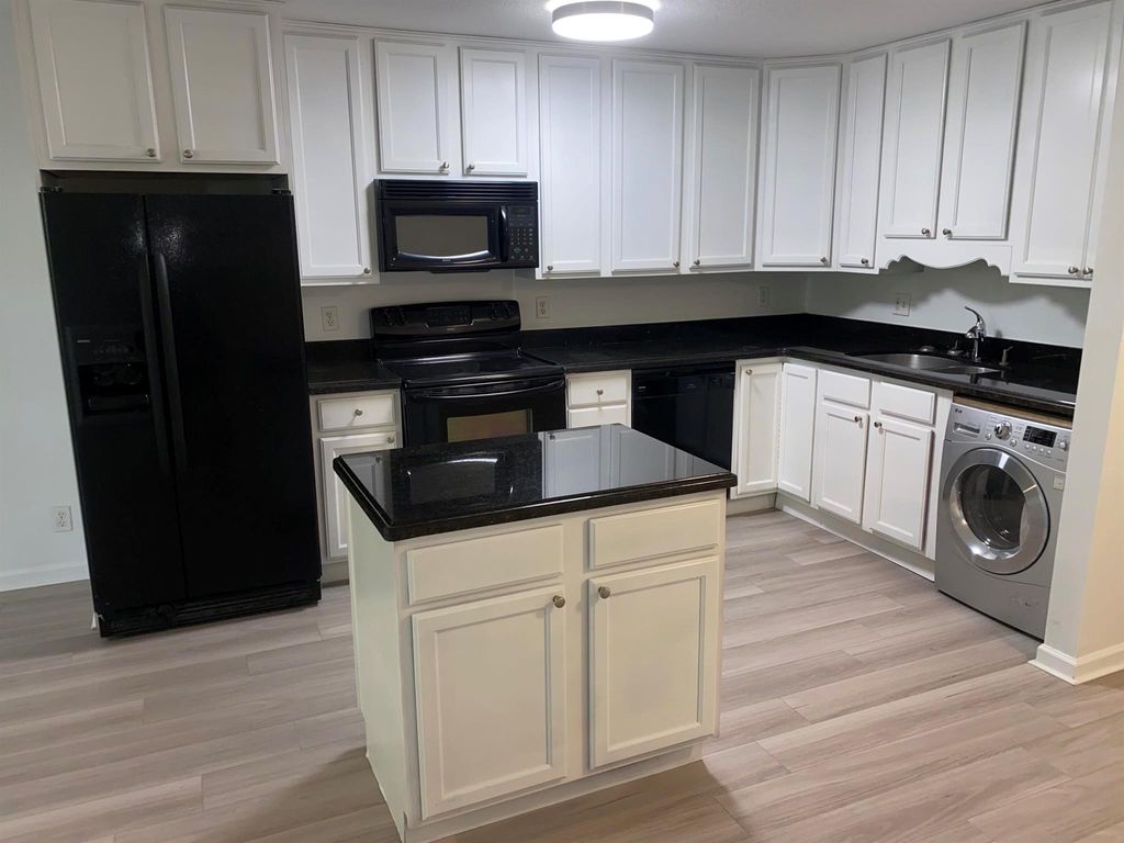 Photo of 102 N Lakeside Drive #2, Lake Worth Beach, FL 33460 (MLS # R11127835)