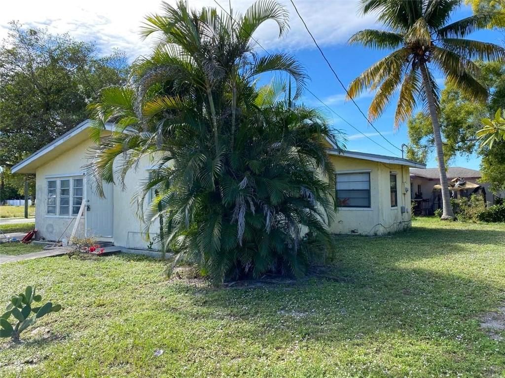 Photo of 244 SW 5th Ave, Delray Beach, FL 33444 (MLS # F10309897)