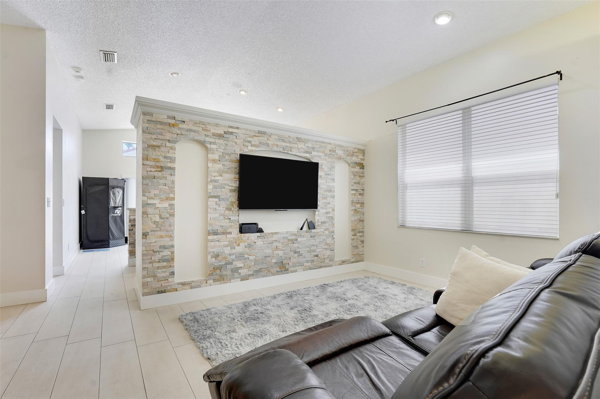 Silver Lakes Ph III Rep - Residential Lease