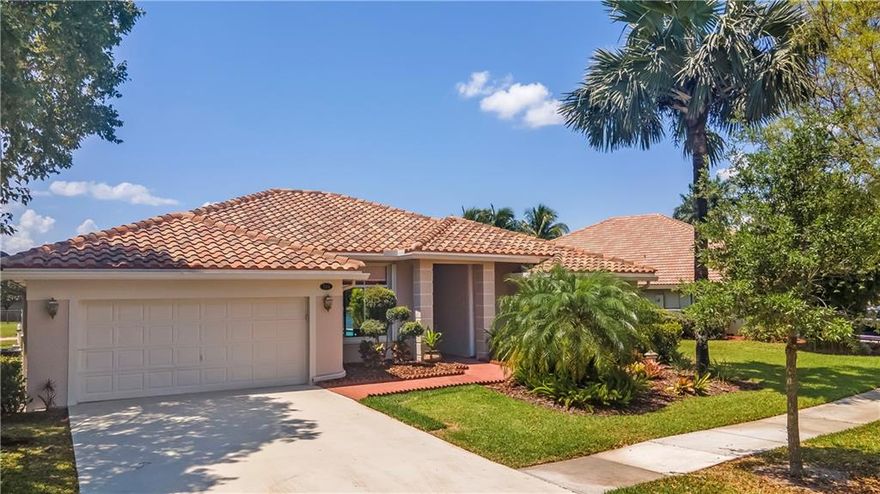 BREATHTAKING POOL & LAKE VIEWS GREET YOU UPON ENTERING THIS MAGNIFICENT ESTATE! OPEN FLOOR PLAN BOASTS WALL TO WALL SLIDING WINDOWS, VAULTED CEILINGS, CROWN MOLDING, MARBLE FLOORS & NEW PAINT! MASTER BEDROOM W/POOL ACCESS, HIS & HERS CLOSETS & LUXURIOUS ENSUITE W/DOUBLE VANITY, SEPARATE SOAK TUB & GLASS ENCLOSED SHOWER. SPLIT BEDROOMS FEATURES 2ND MASTER W/PRIVATE ENSUITE MAY BE USED AS IN-LAW QUARTERS, WHILE LARGE 3RD & 4TH BEDROOMS SHARE CABANA BATH W/ DOUBLE VANITY & MODERN TUB. CHEF KITCHEN OVERLOOKS HUGE LAKE, LARGE PARTIALLY COVERED PATIO & SPARKLING POOL SURROUNDED BY LUSH PRIVATE LANDSCAPE! ACCORDION SHUTTERS, NEWER ROOF, COMPLETELY MODERN! IMMERSE YOURSELF IN THE FLORIDA LIFESTYLE & THE GATED RESORT STYLE COMMUNITY OF ORCHARD ISLAND! A RATED SCHOOLS, 2 PETS OK, BEST LANDLORDS!