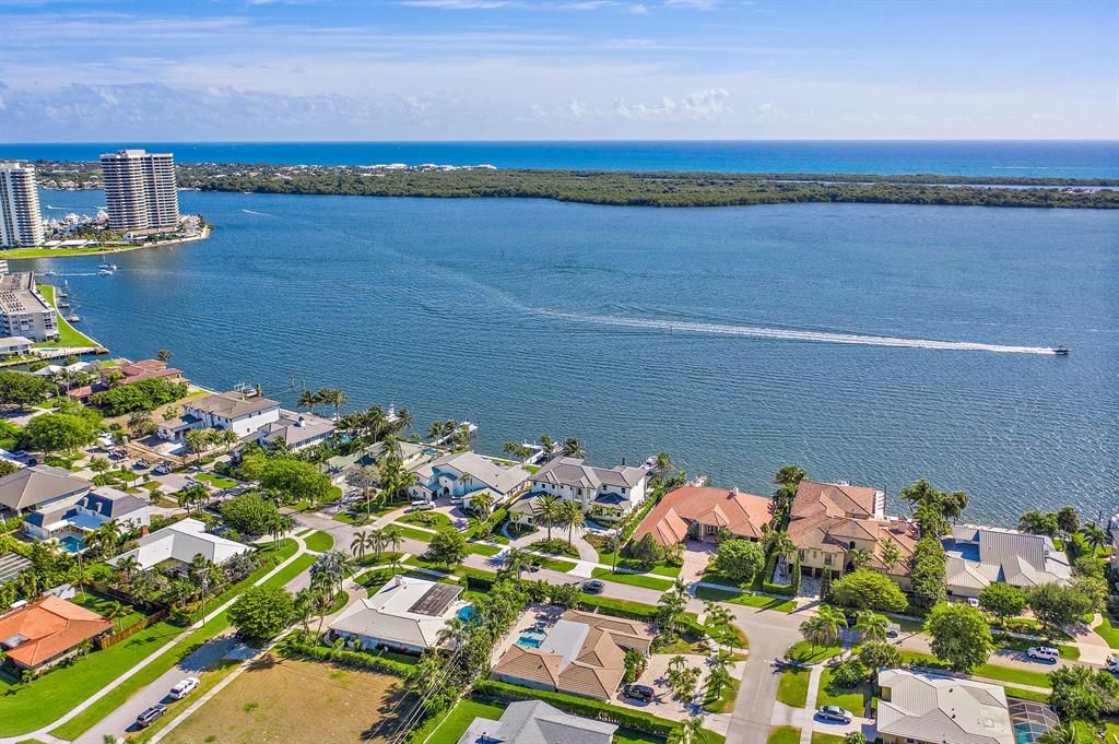 Photo of 842 Lakeside Drive, North Palm Beach, FL 33408 (MLS # R10708619)