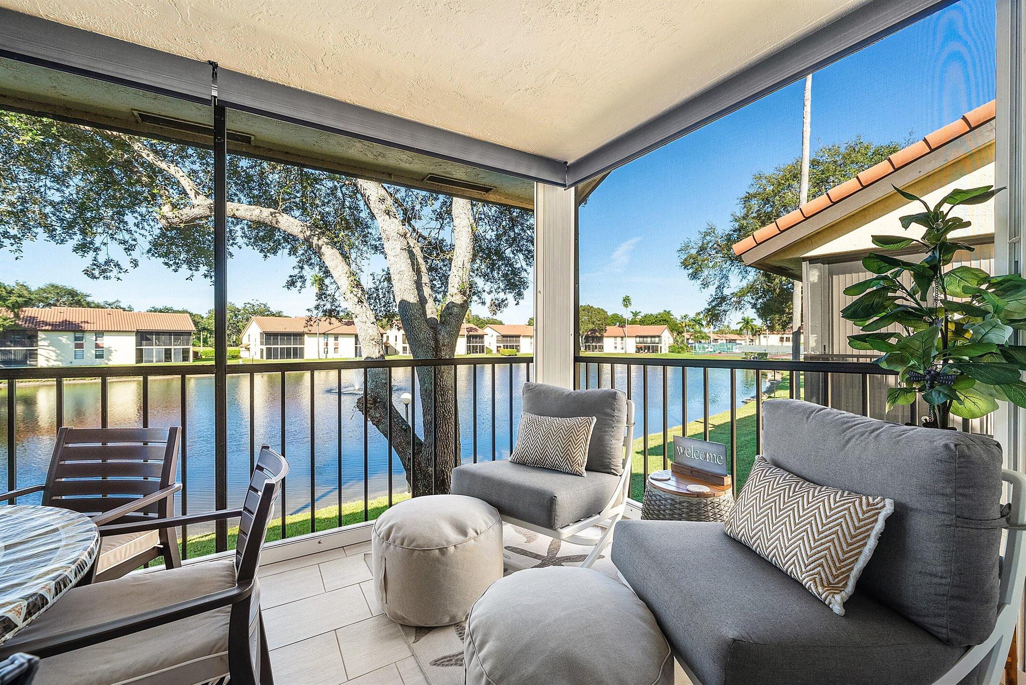 PALM CHASE LAKES - Residential