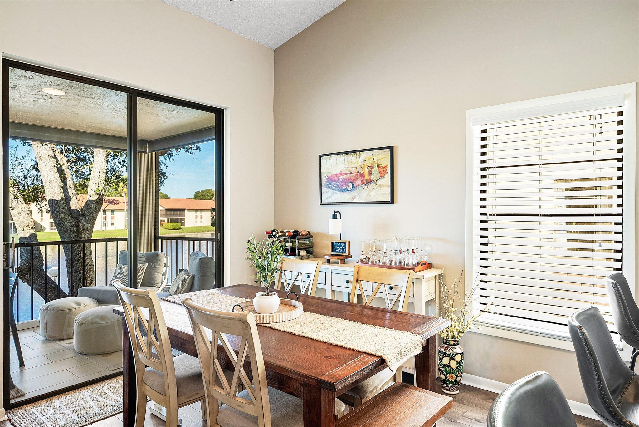 PALM CHASE LAKES - Residential