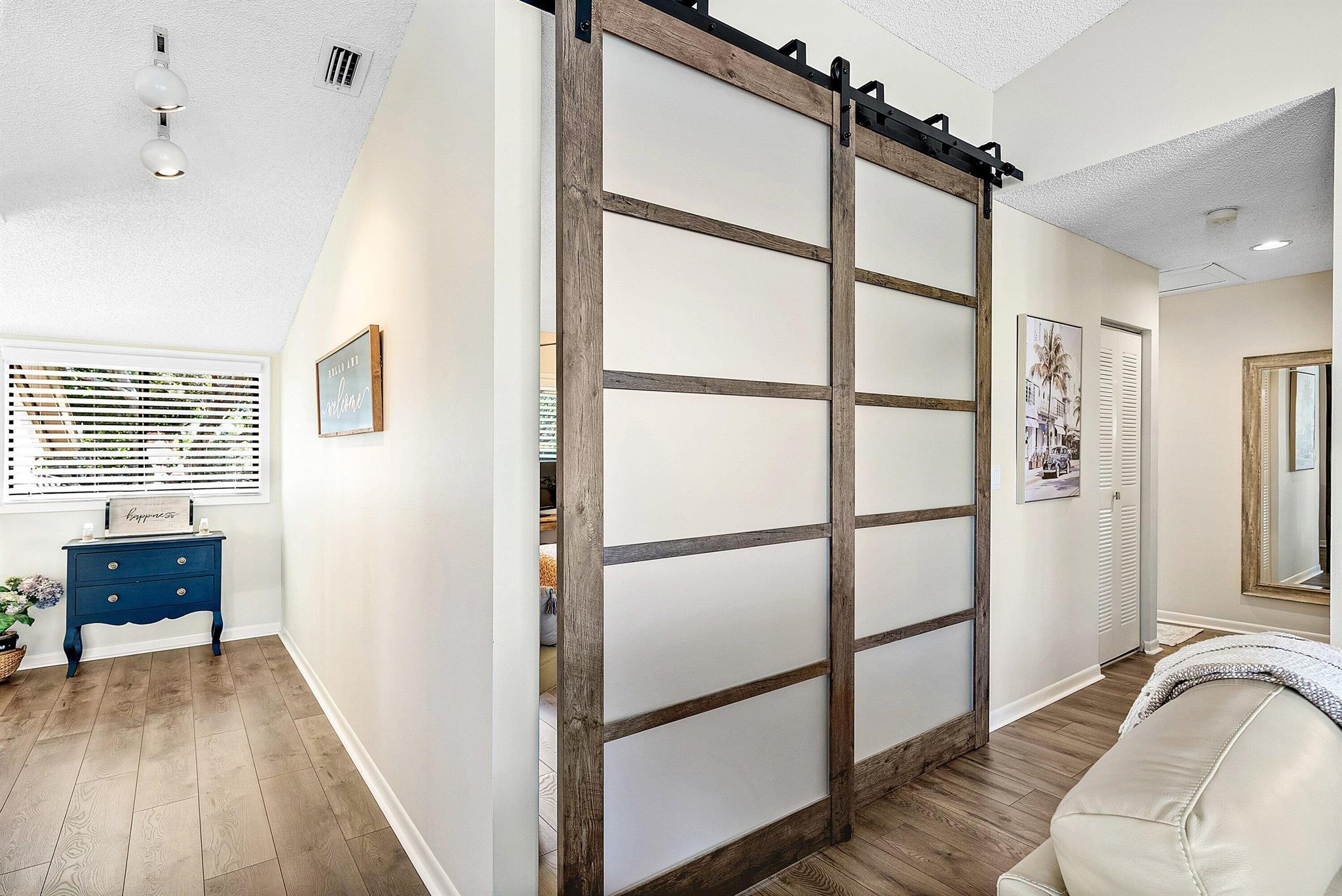 PALM CHASE LAKES - Residential