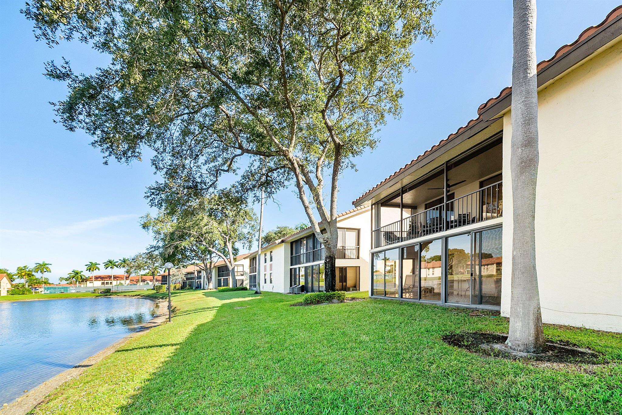 PALM CHASE LAKES - Residential