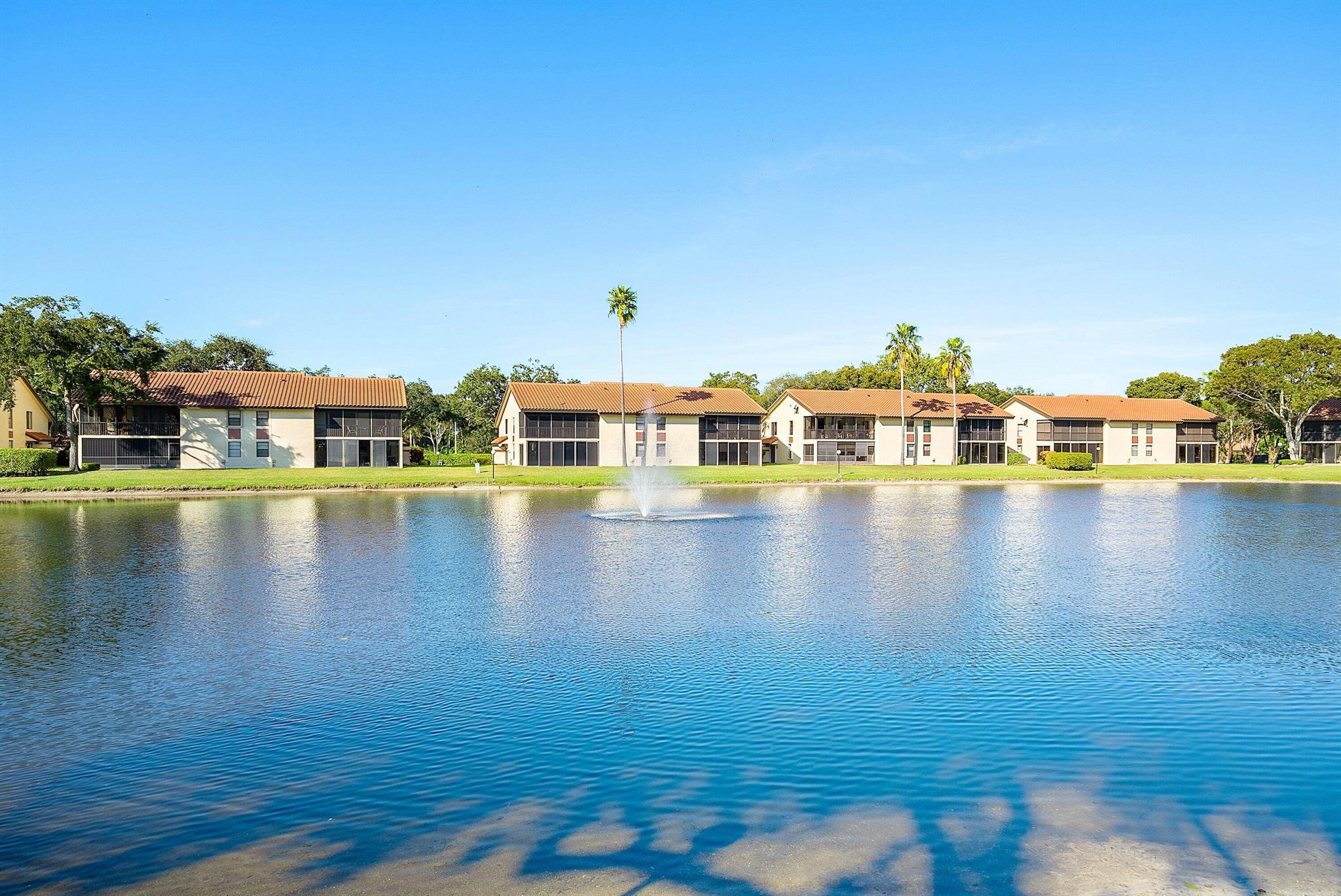 PALM CHASE LAKES - Residential