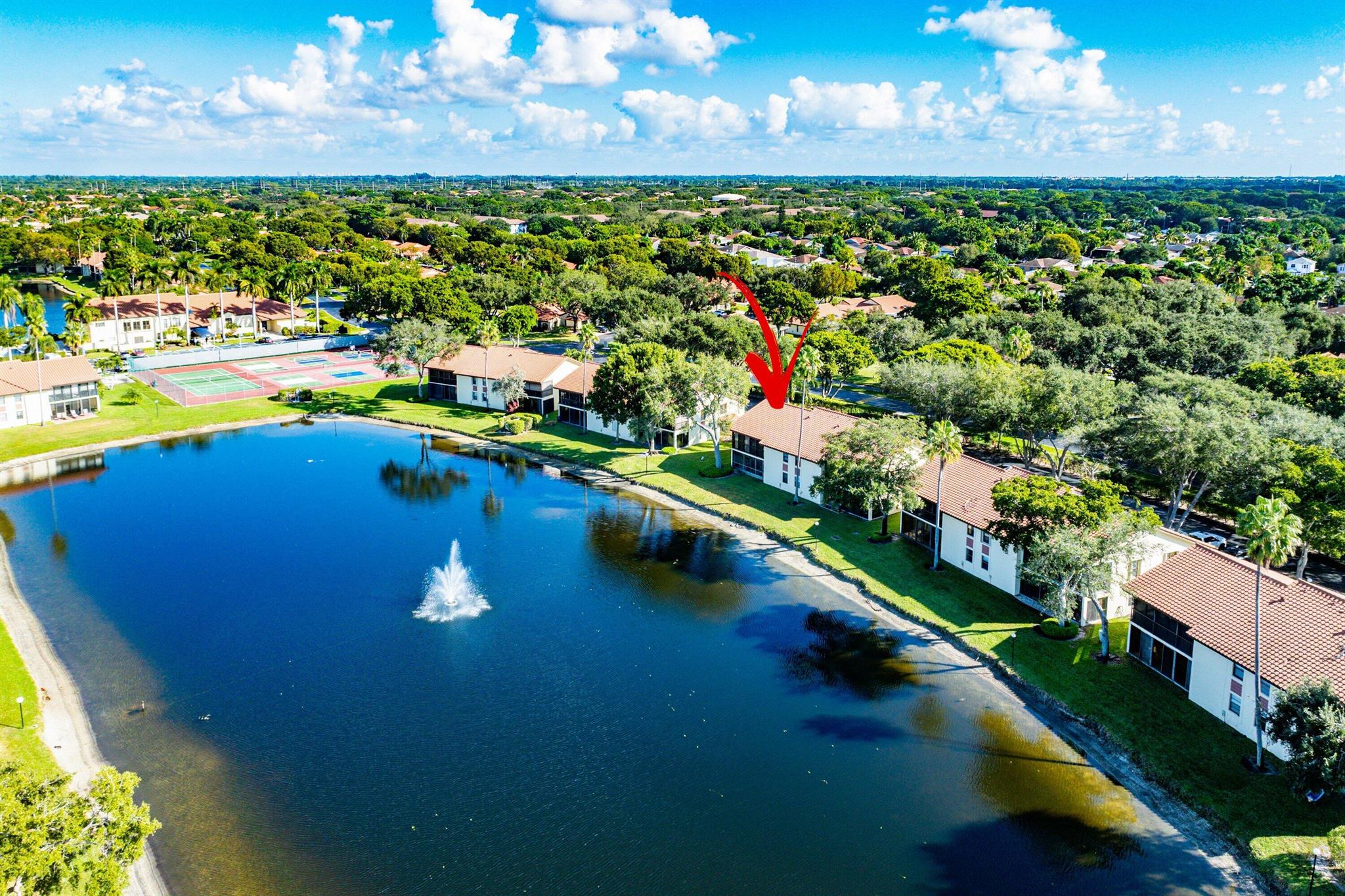 PALM CHASE LAKES - Residential