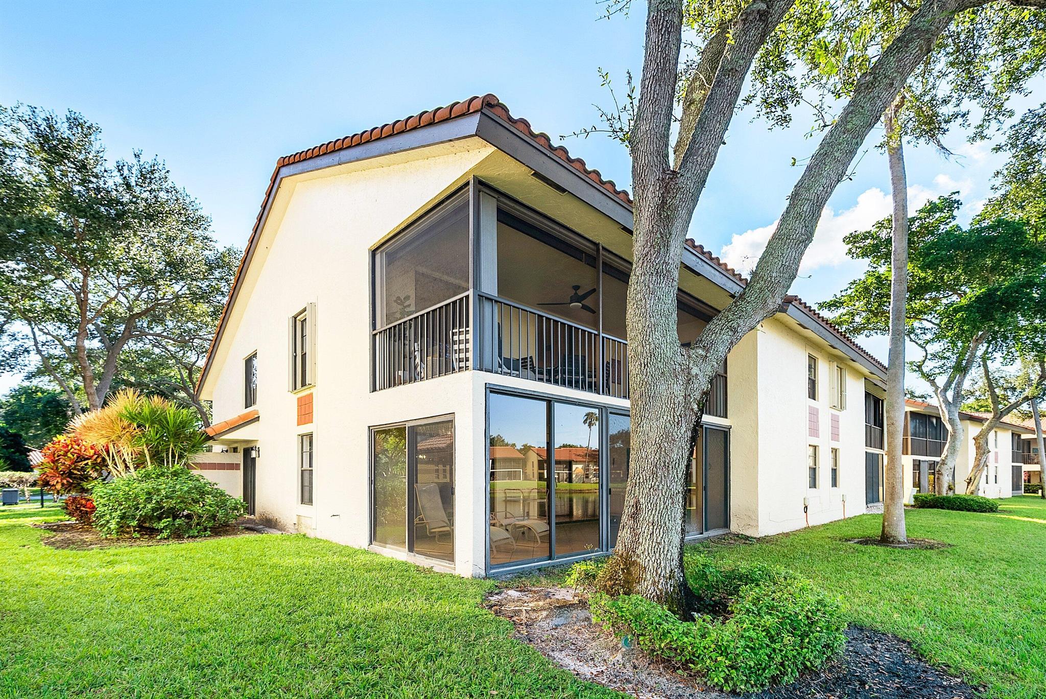 PALM CHASE LAKES - Residential