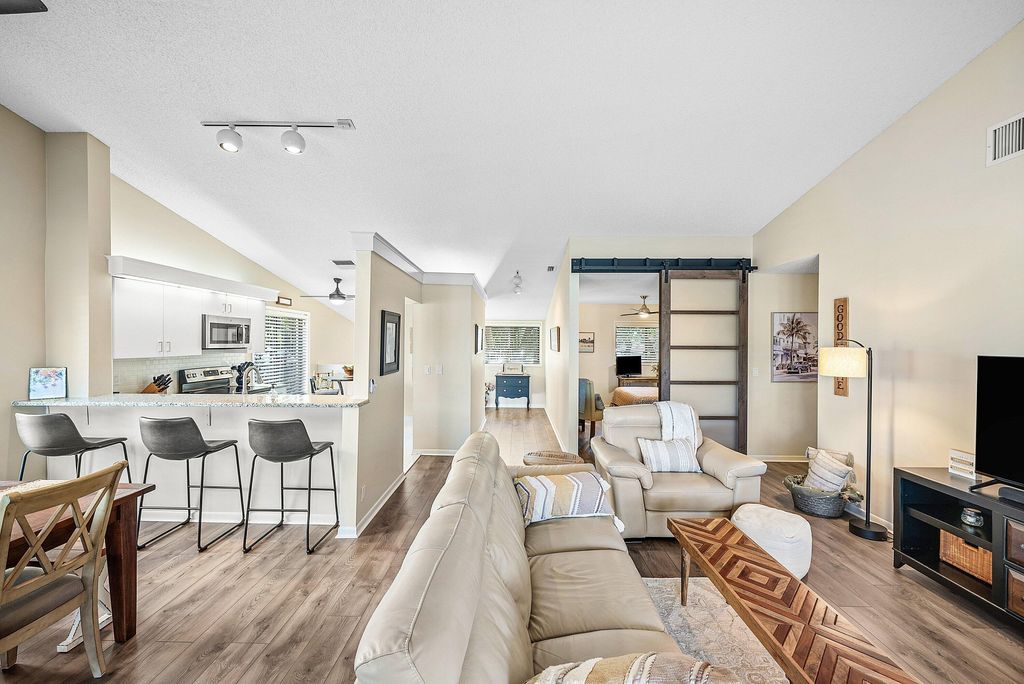 Photo of 10423 S Circle Lake Drive #202, Boynton Beach, FL 33437 (MLS # R11148393)